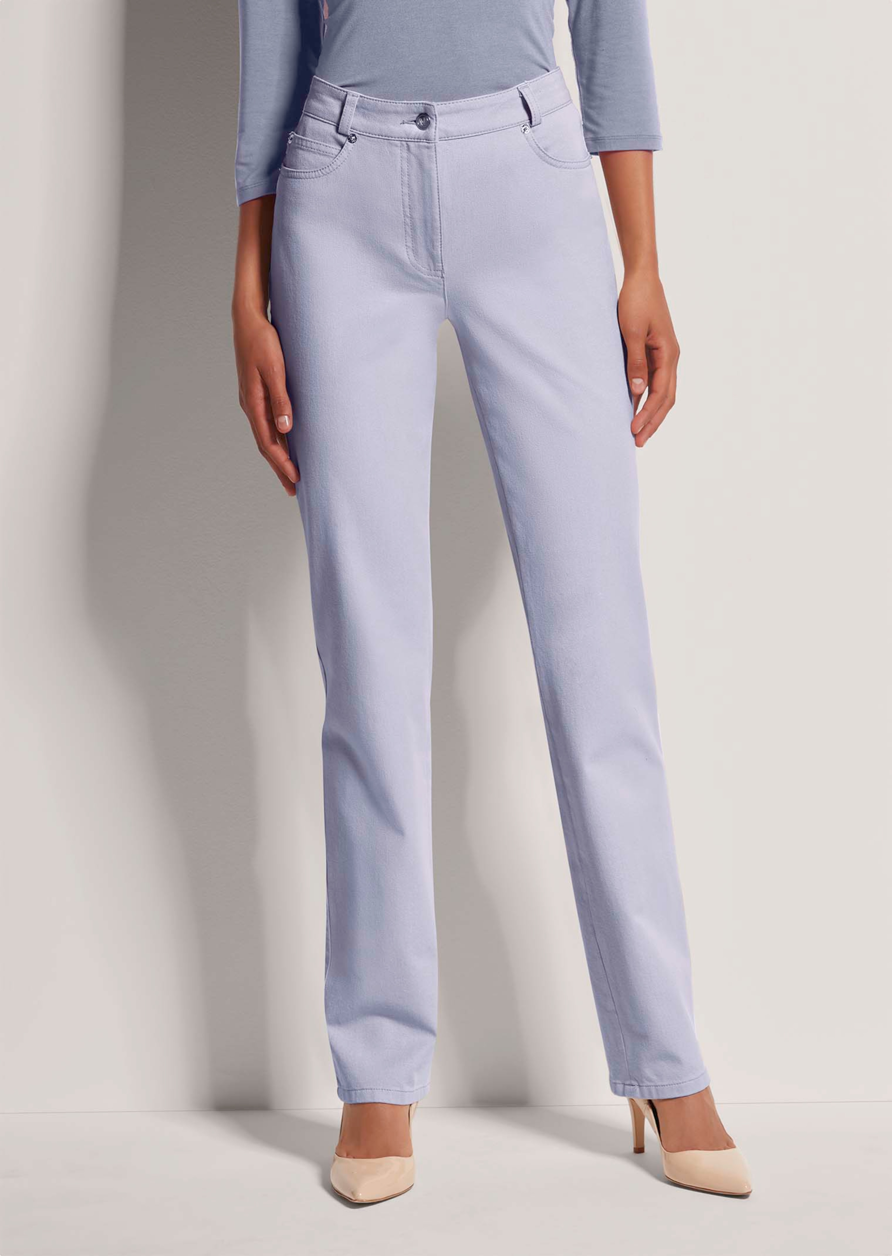 M-Jeans in gerader Form mit Logo-Stickerei