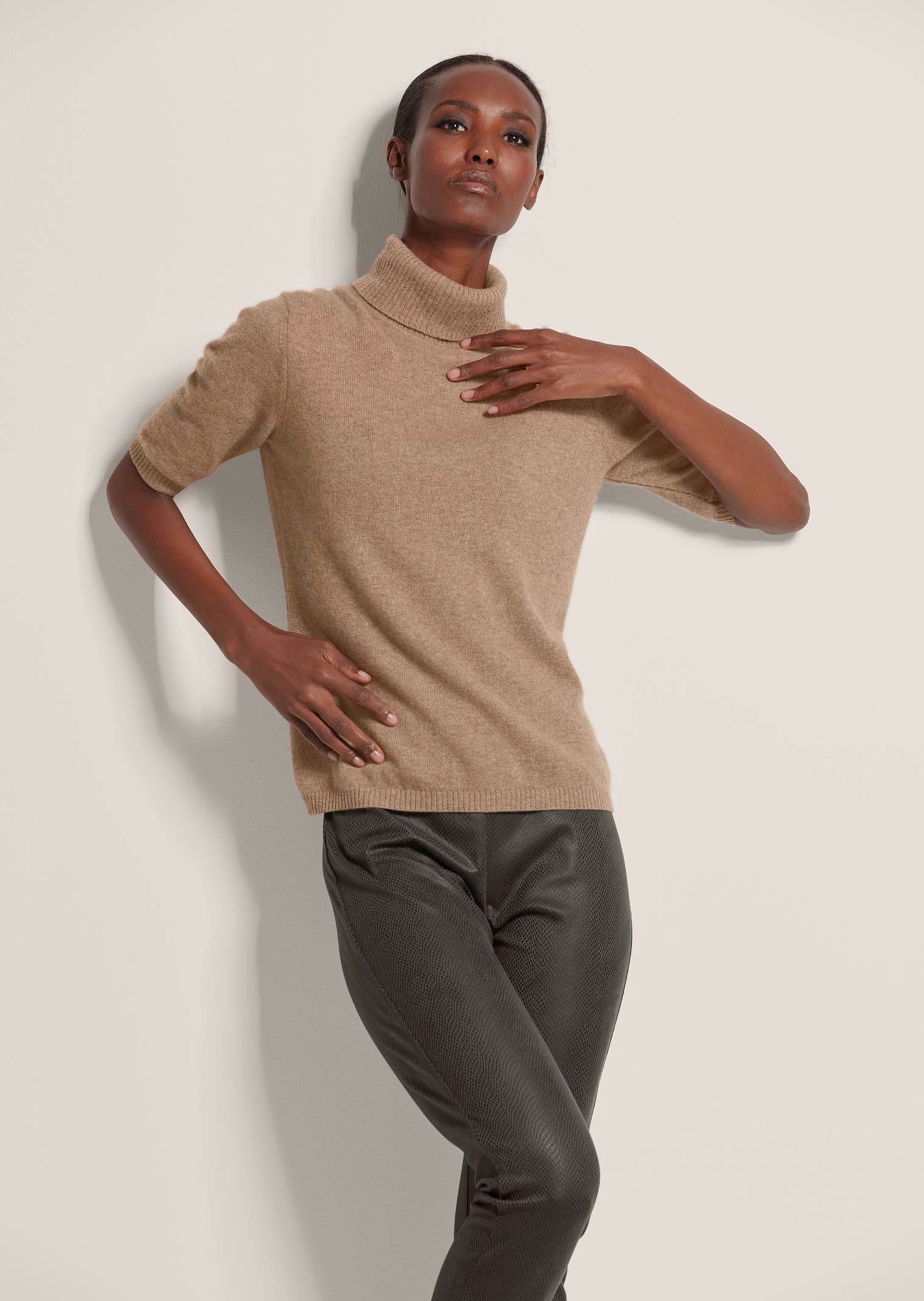 Cashmere turtle neck jumper in caramel MADELEINE Fashion