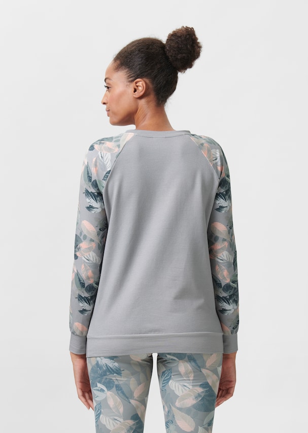 Sweatshirt with floral print 2