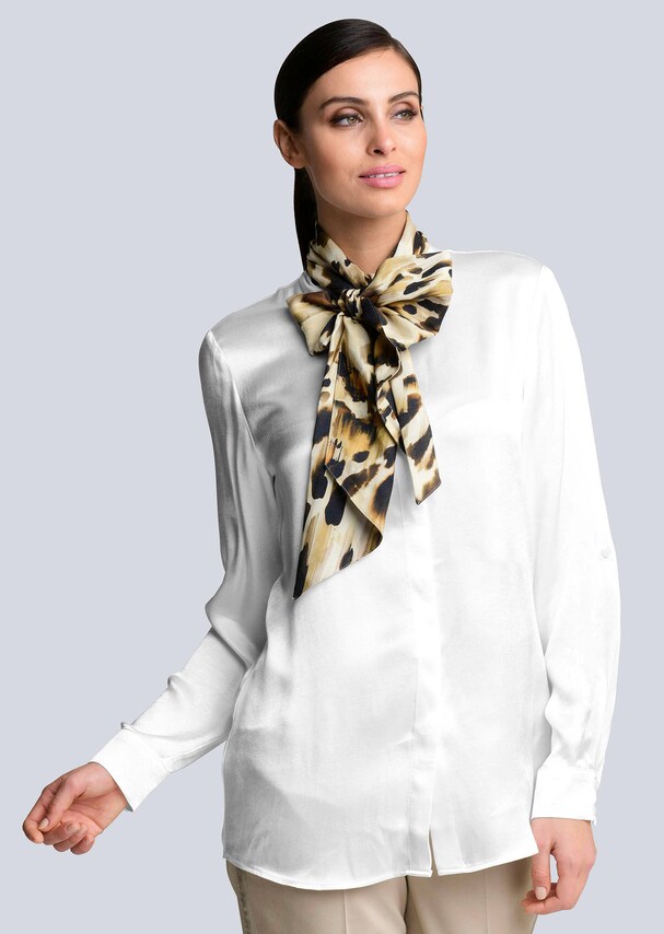 Bluse mit bedruckter Schluppe