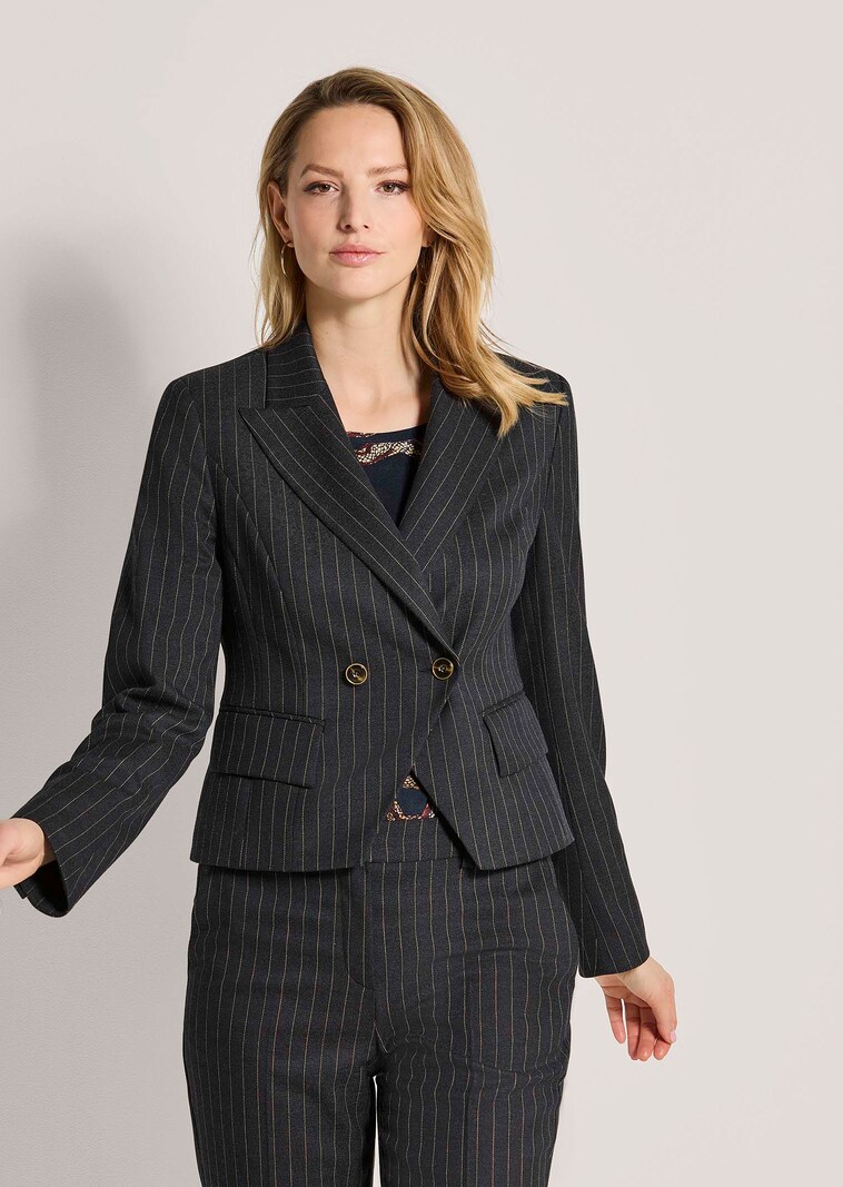 Nadelstreifen-Blazer in verkürzter Form