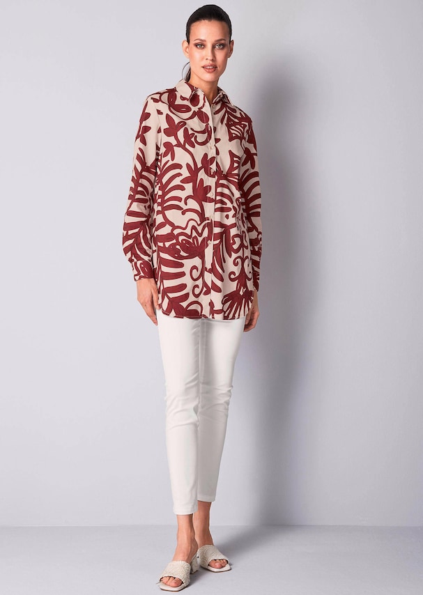 Bluse mit grafischem Druck 1