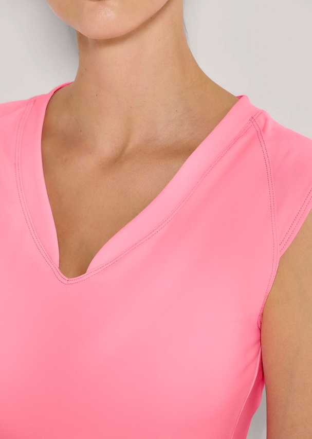 Feminines Funktionsshirt mit V-Ausschnitt 4