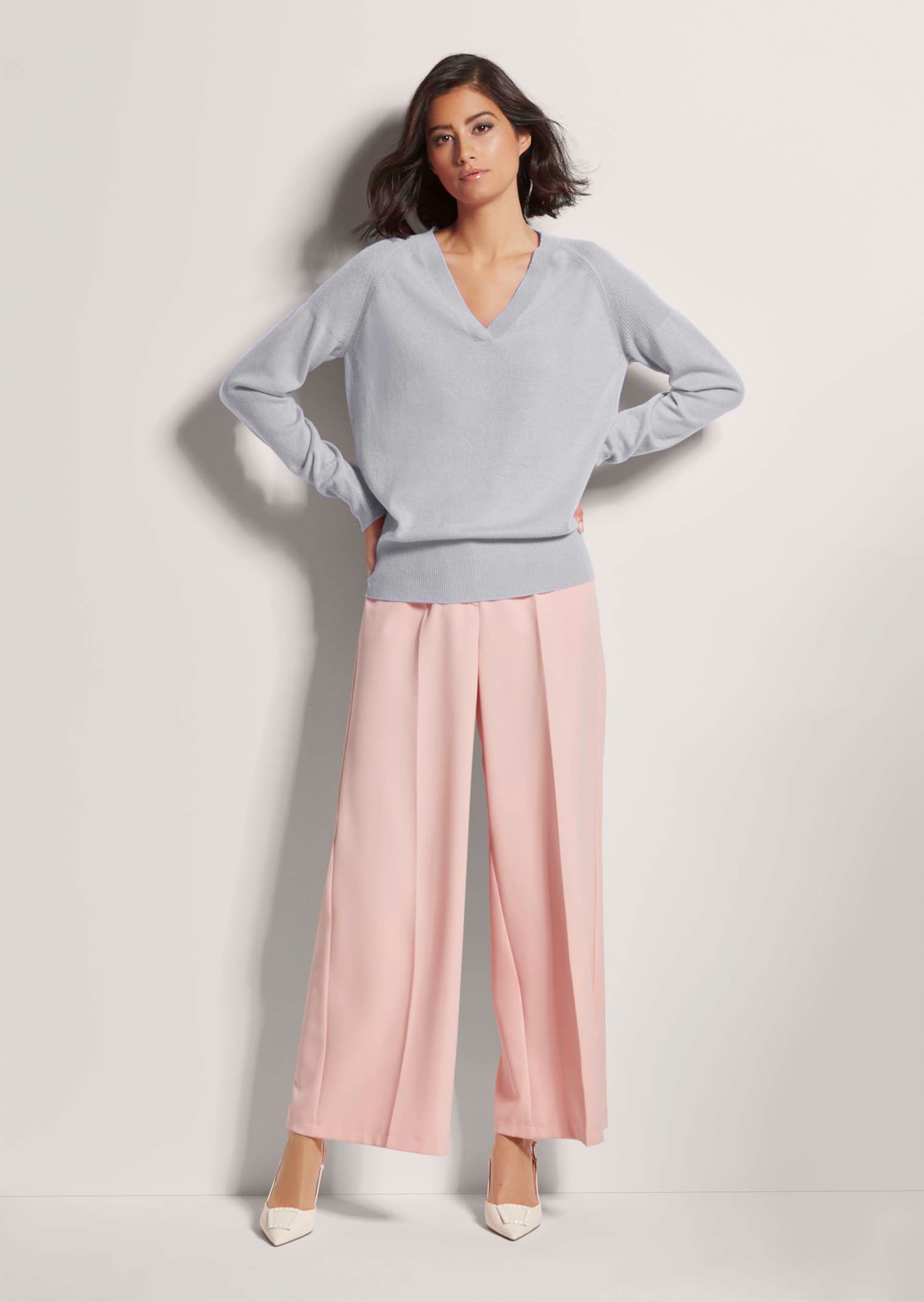 Kaschmirpullover mit V-Ausschnitt