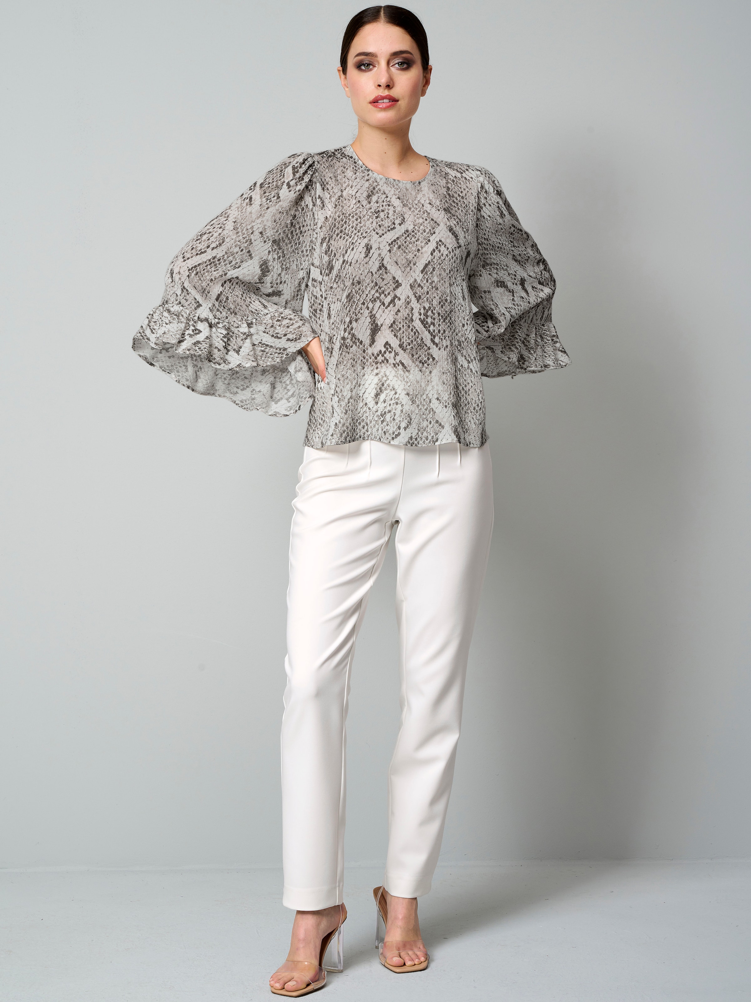 Bluse mit Volant am Ärmel