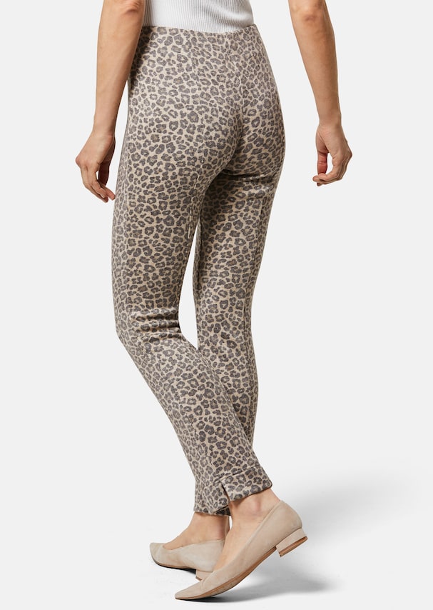 Jogg trousers with pattern 2