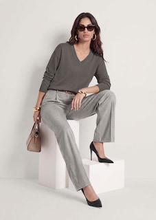 Pull en V en bon cachemire thumbnail 4