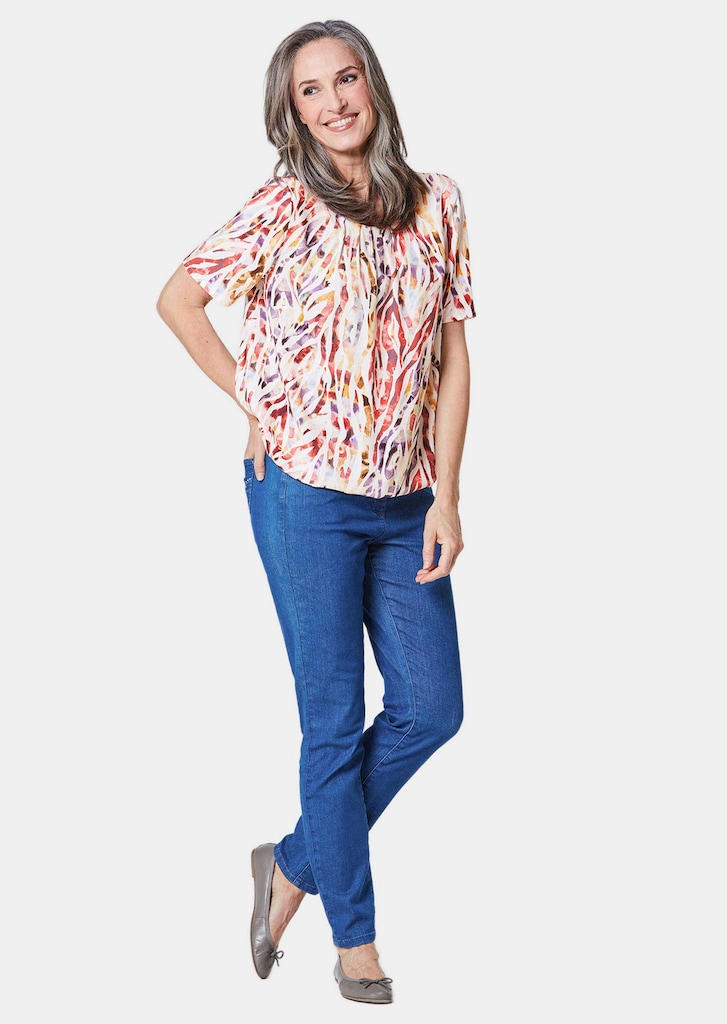 Kleurrijk gedessineerde blouse met mooie details