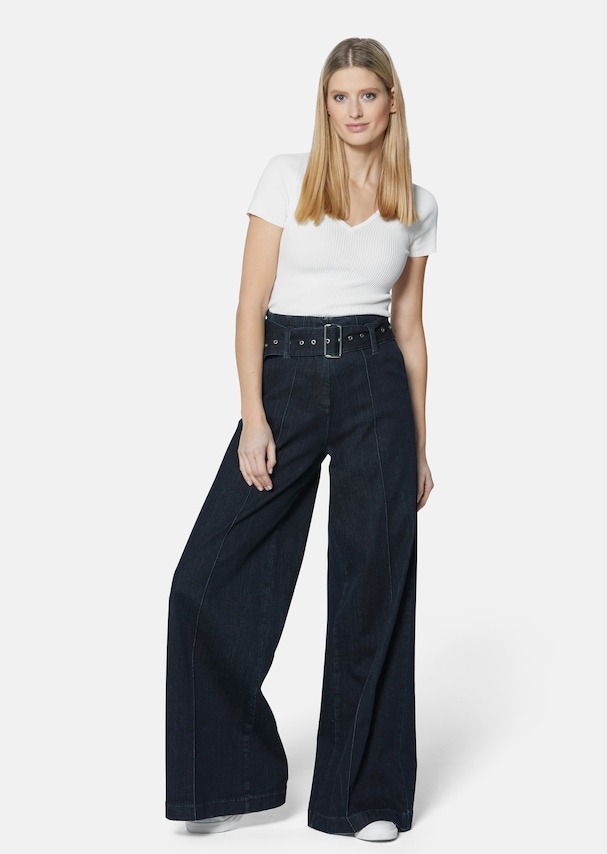 Wide jeans with a high waistband 1
