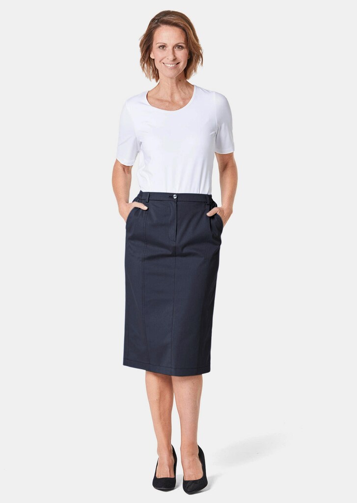 Sportlich eleganter Satinrock