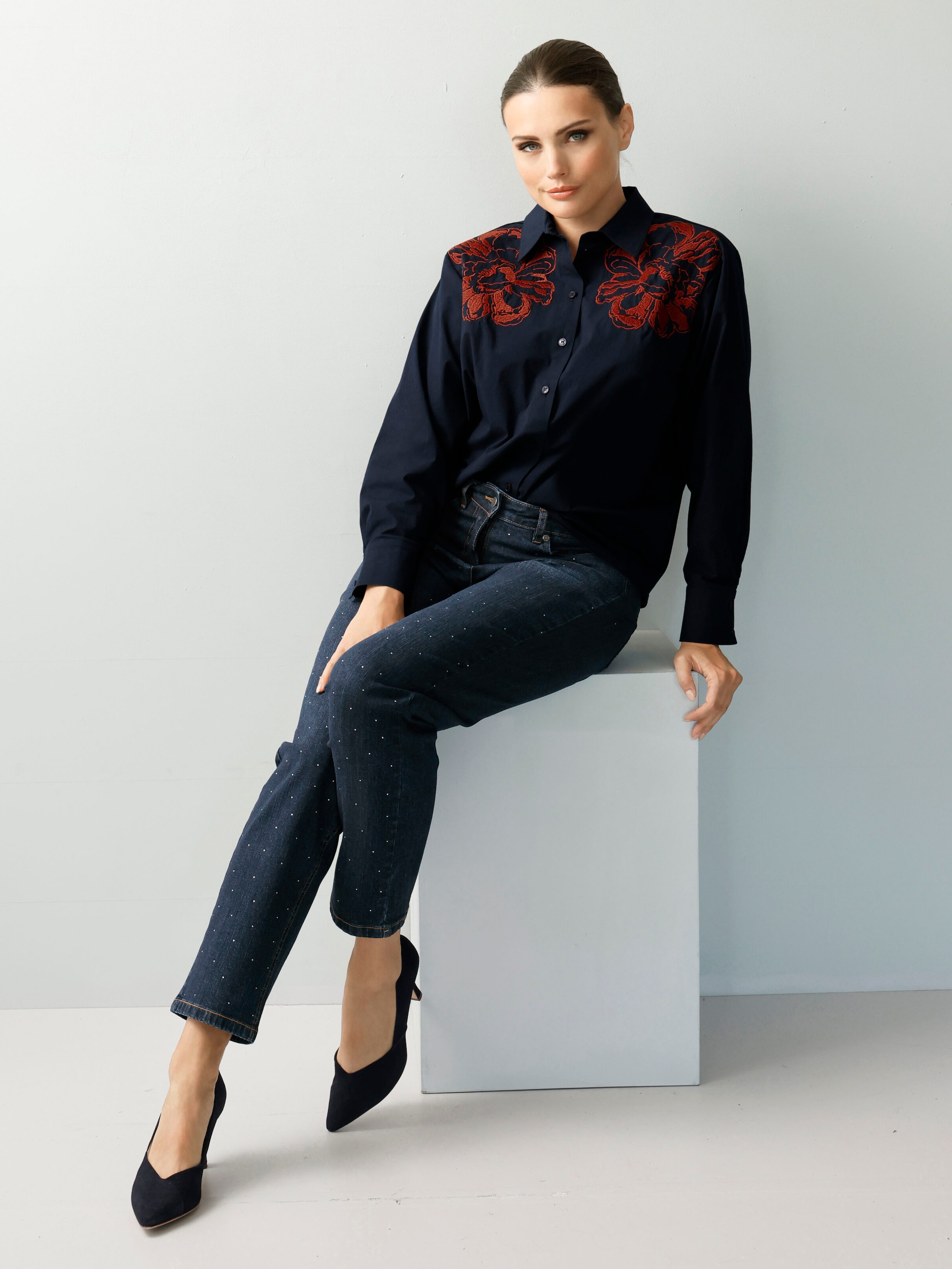 Hemdbluse mit Stickerei-Akzenten 3