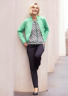 Jersey-bleiseri, jossa pieni pystykaulus thumbnail 5