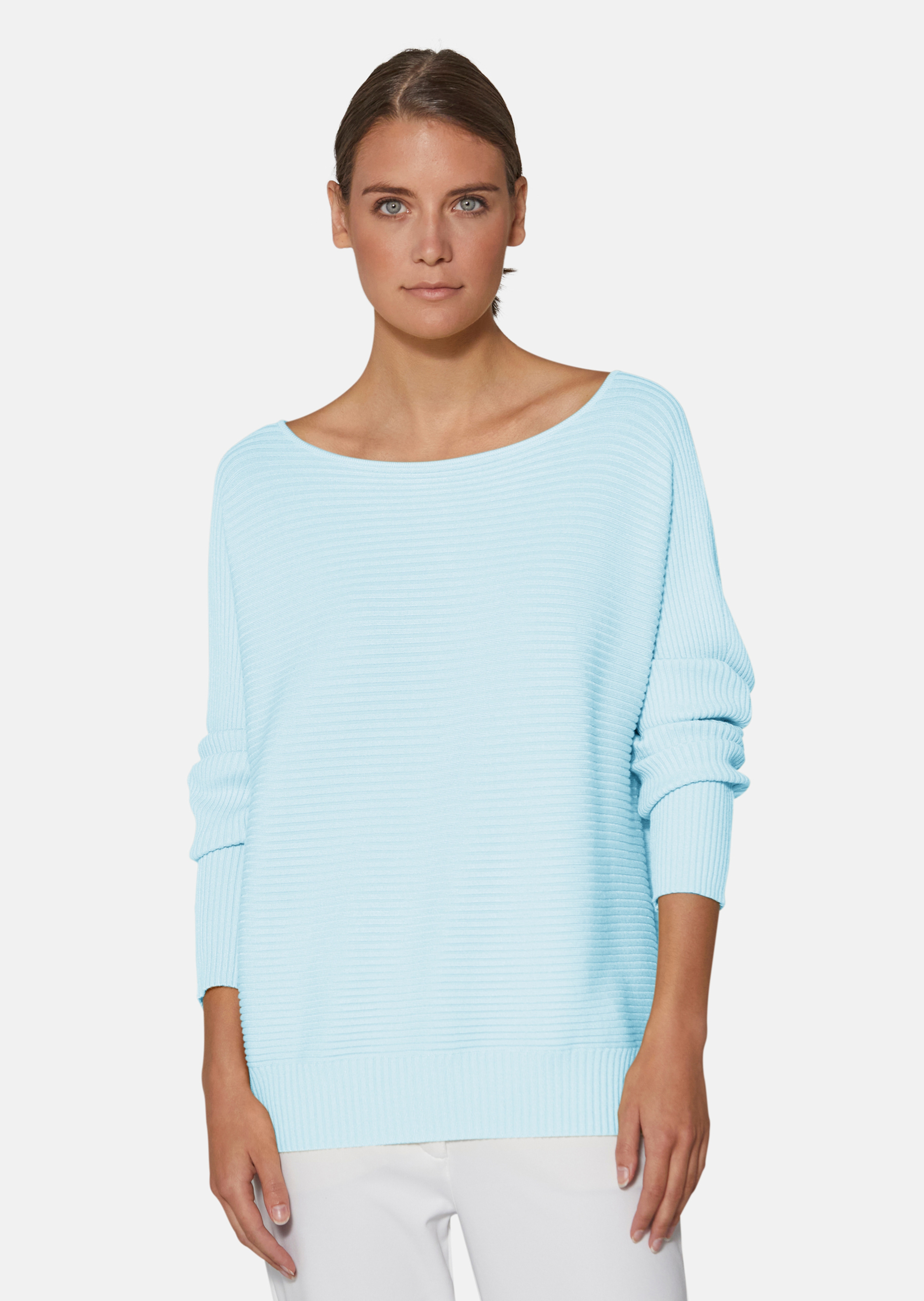 Quer gestrickter Pullover