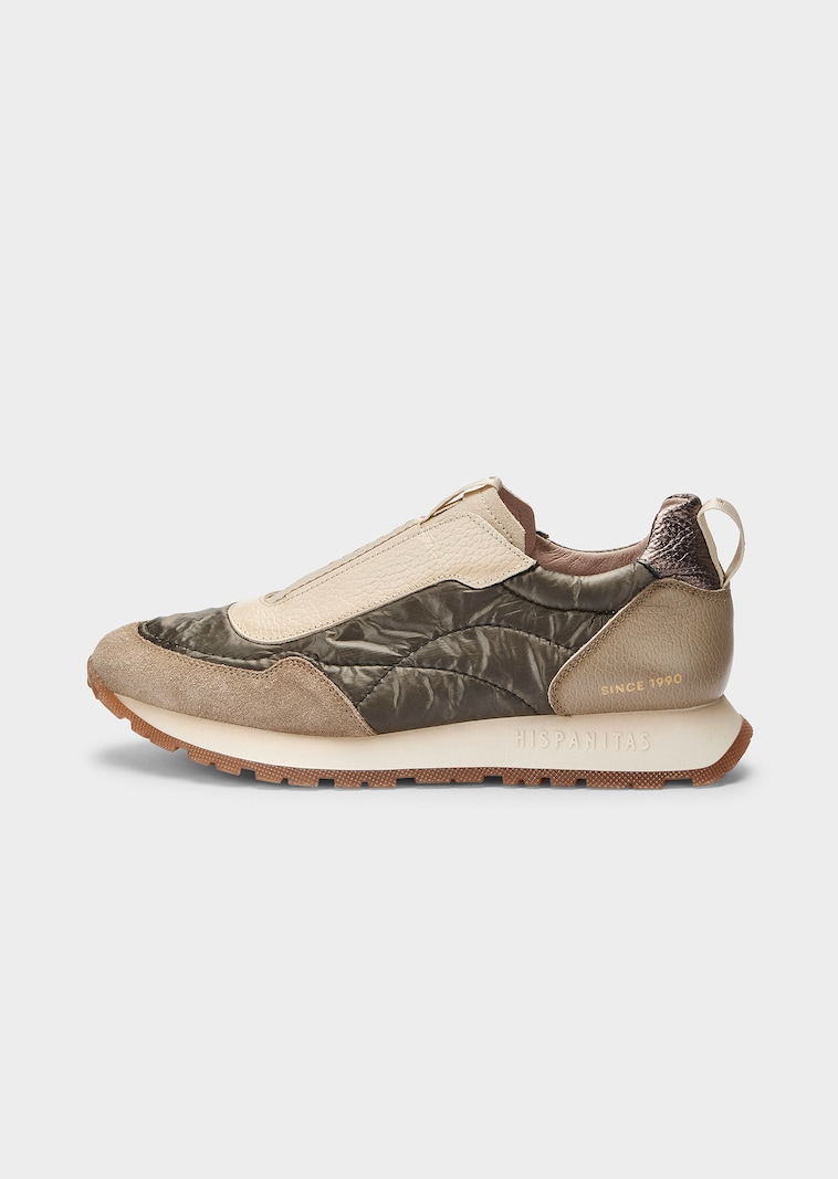 Slip-on Sneaker mit Prägung