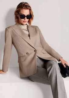 Doppelreihiger Blazer mit Ziersteppnähten thumbnail 4