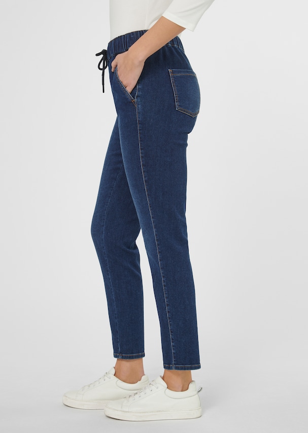 Comfortable stretch-waist jeans 3