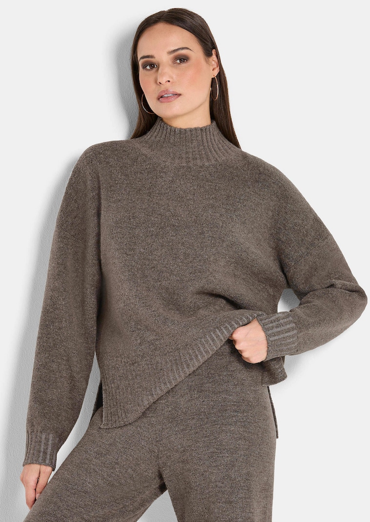 Strickpullover mit hohem Strickbund am Rundhals