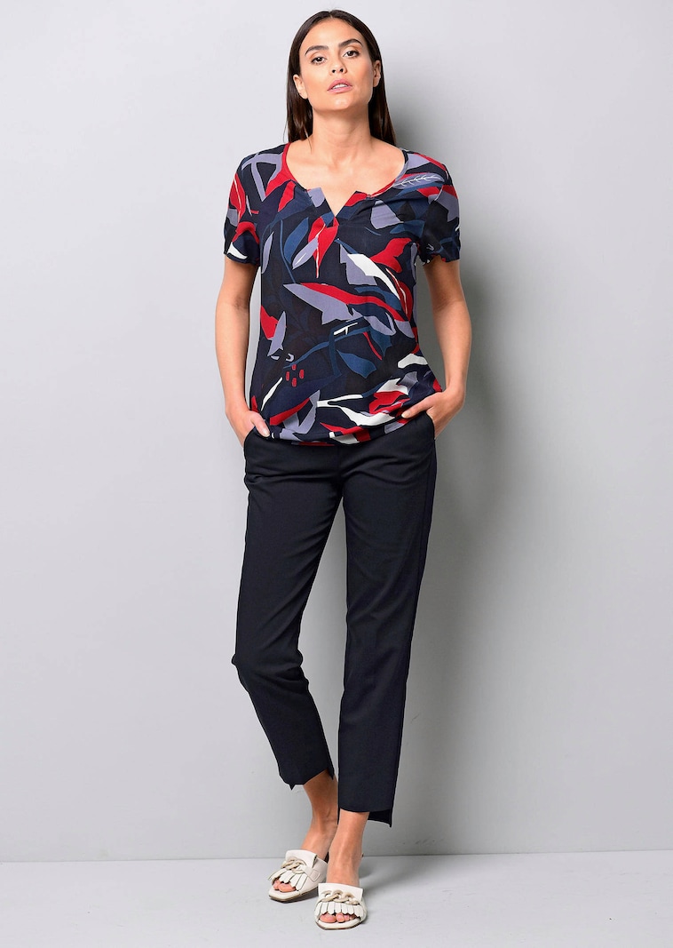 Bluse mit grafischem Dessin