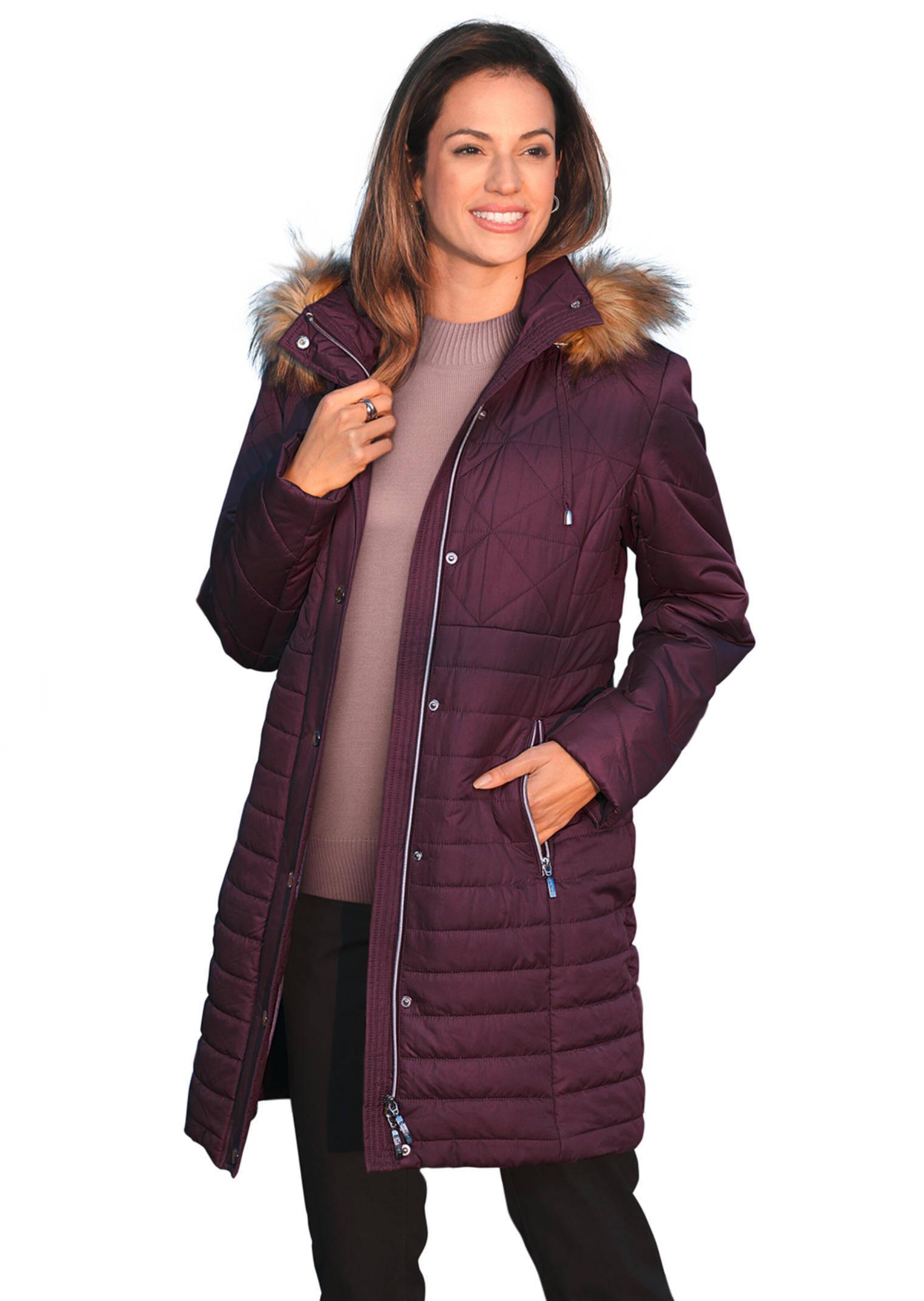 Manteau court à capuche et tissu fourrure