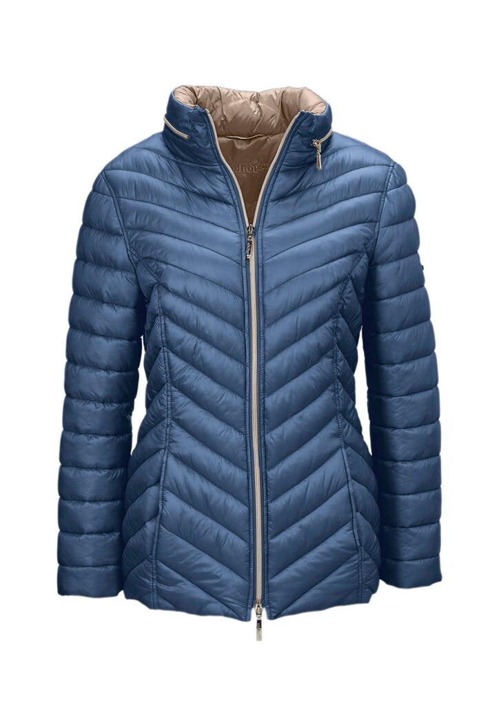 Steppjacke in figurschmeichelnder Optik