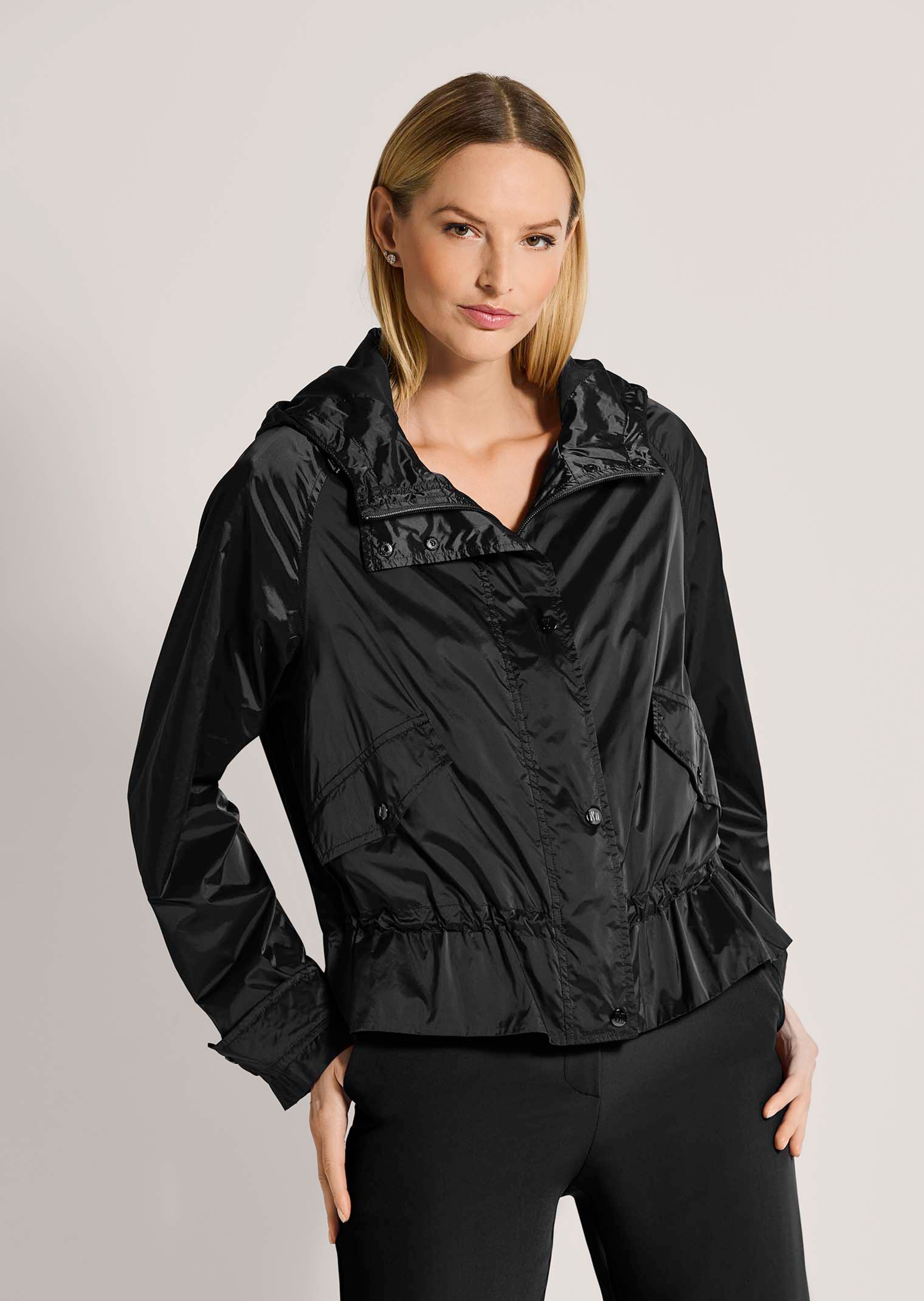 Kapuzenjacke mit Funktion