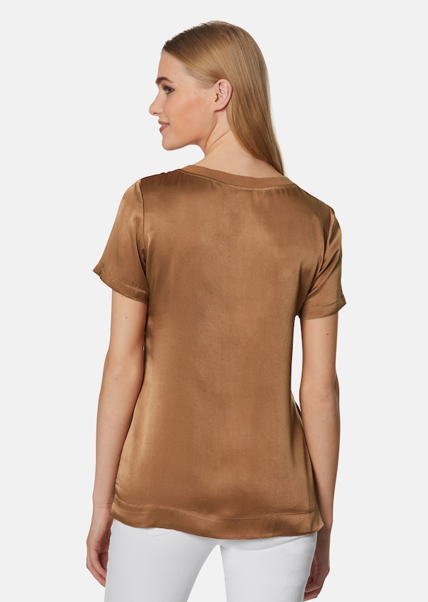 Silk blouse with half-length sleeves 2