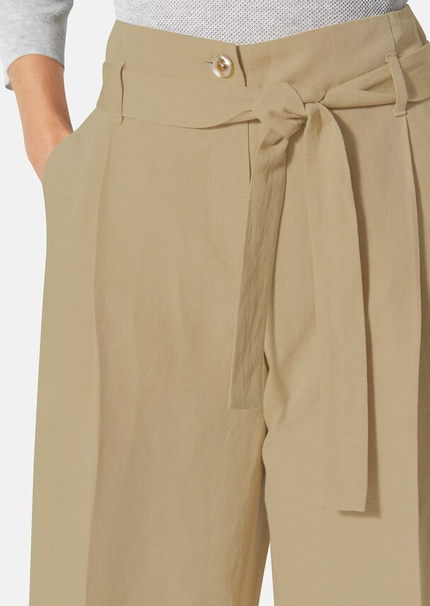 Pleated trousers with drawstring 4