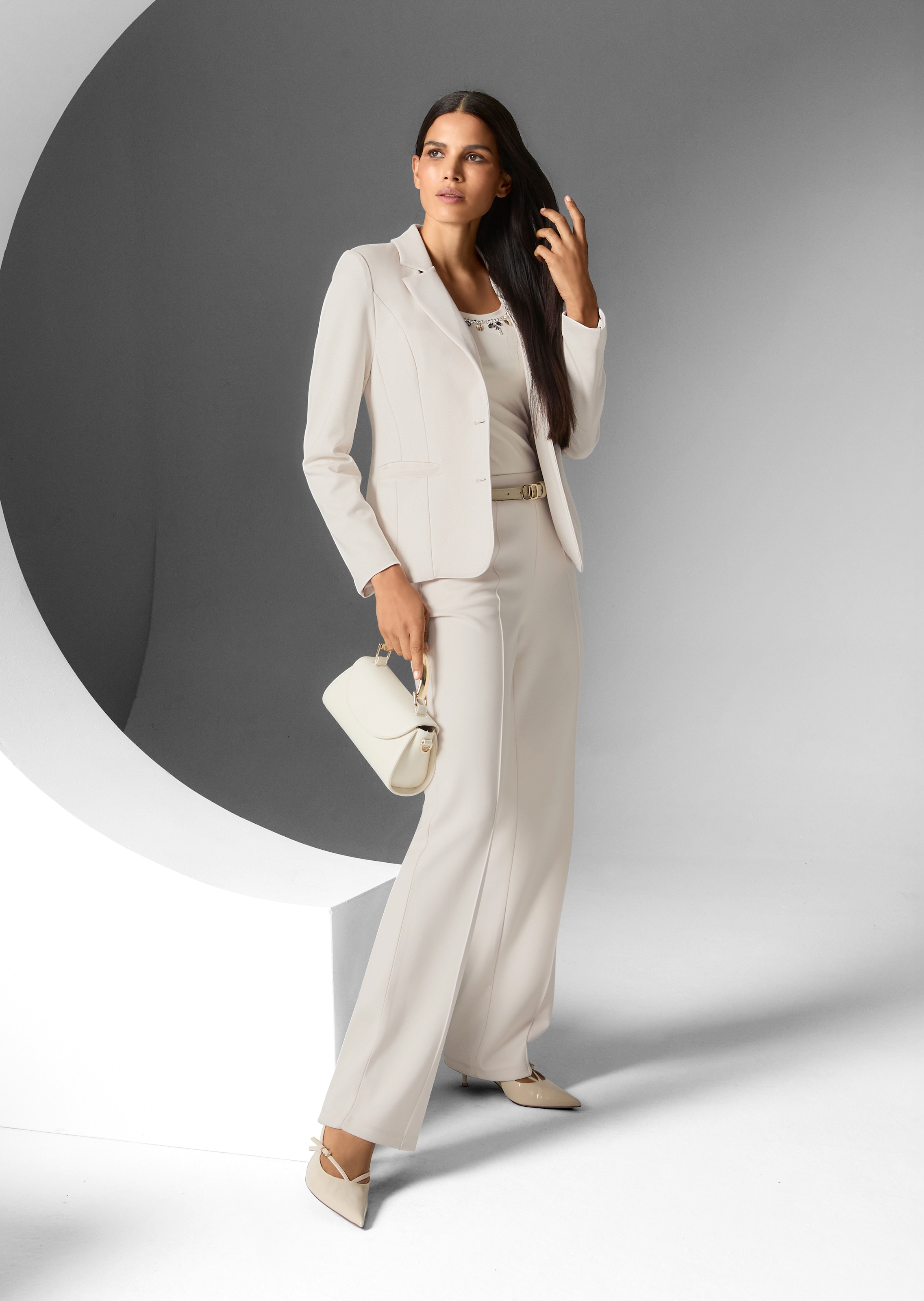 Halbarm-Shirt mit Zierstein-Deko