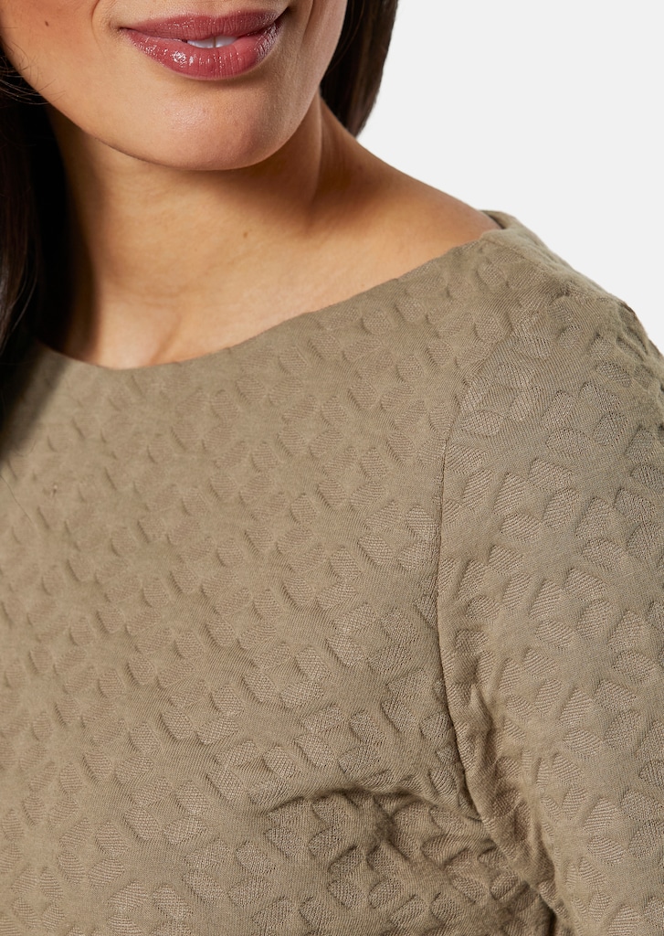 Sweatshirt with an attractive texture 4