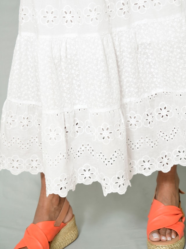 Strandkleid mit schönen Spitzendetails 3