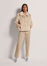 Veste courte en fausse fourrure tendance thumbnail 2