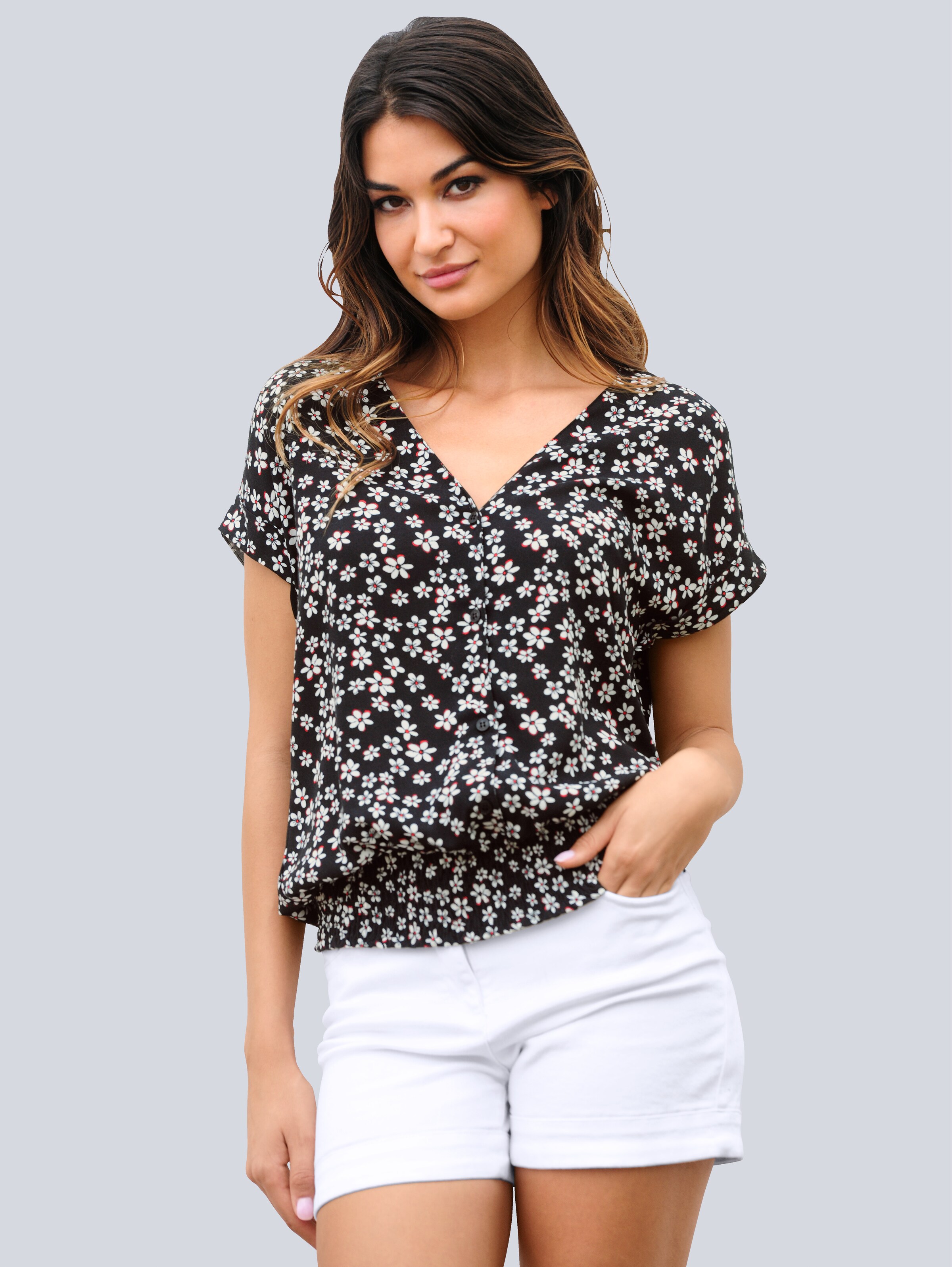 Strandbluse mit femininen Streublümchen 3