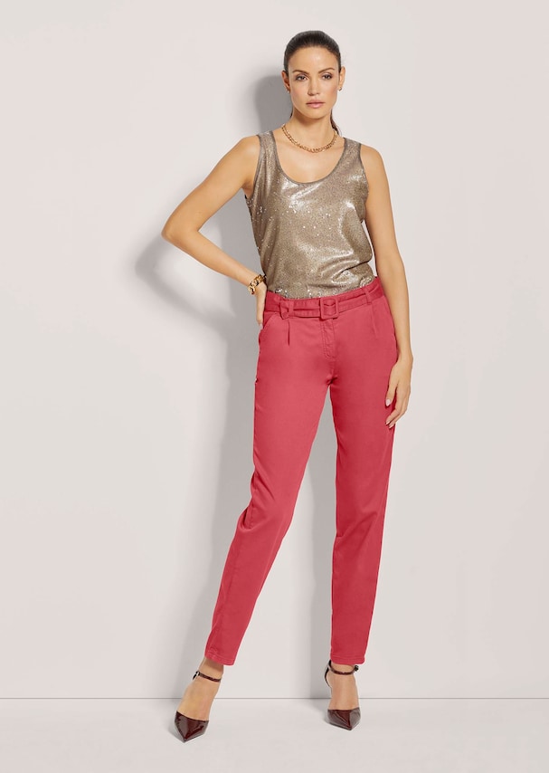 Karotten-Jeans mit Bundfalten 1