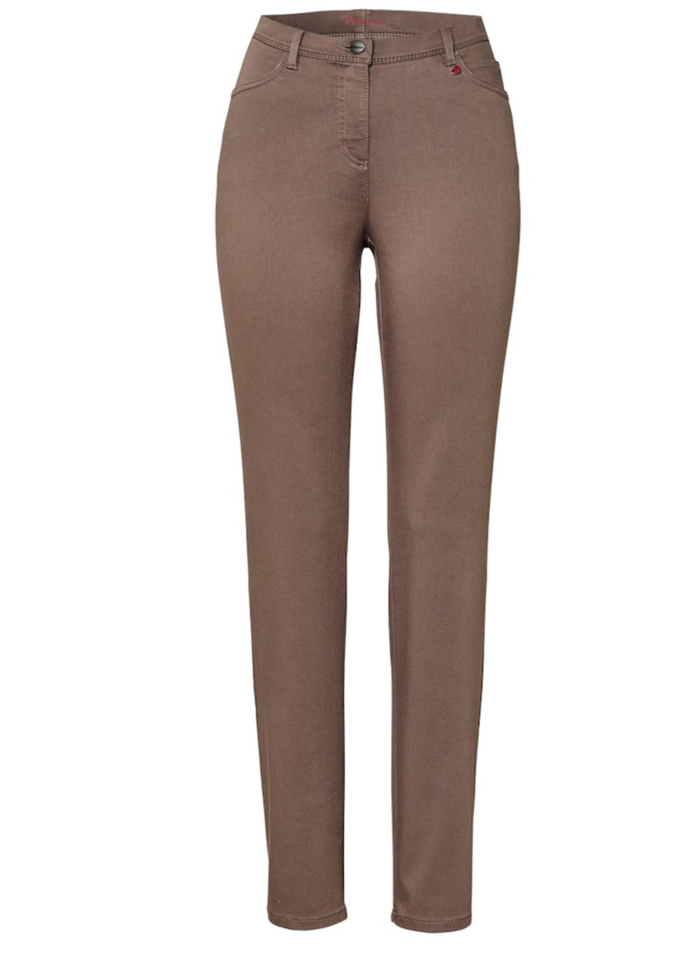 ”Meine beste Freundin” -housut viidellä taskulla