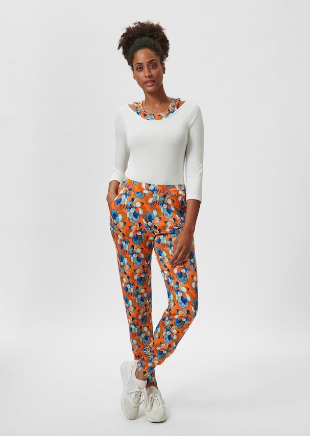 Yoga trousers with floral print 1