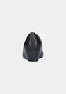 Escarpins sobres en cuir nappa thumbnail 2
