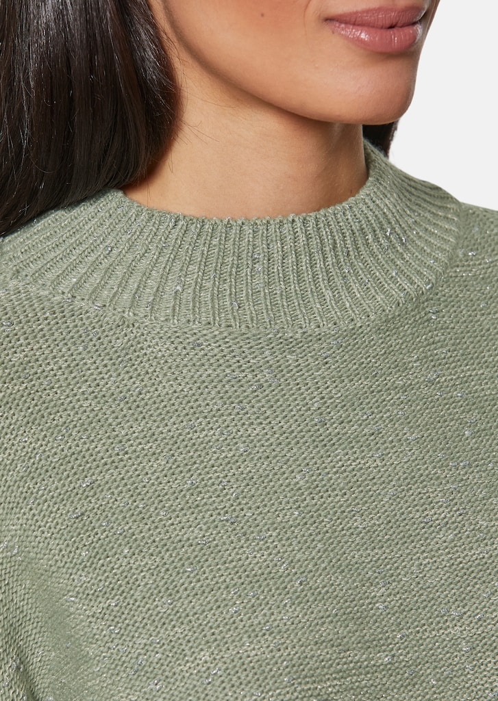 Stand-up collar jumper with shiny effects 4
