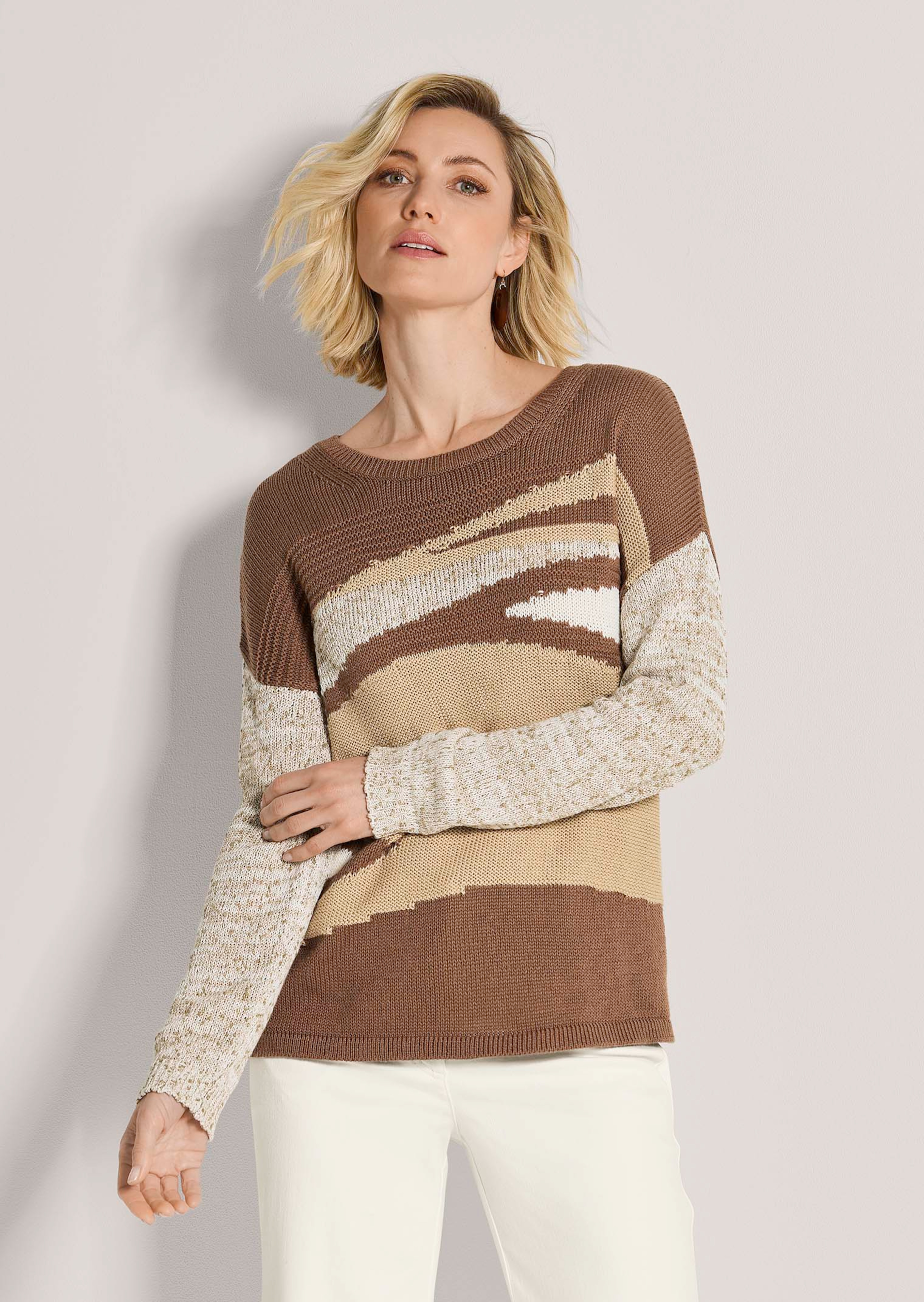 Rundhals-Pullover mit Intarsien