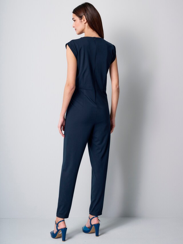 Overall mit V-Ausschnitt 1