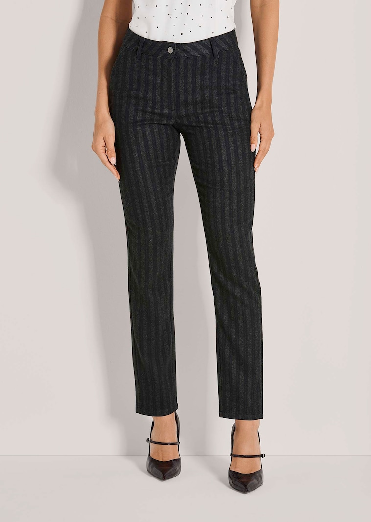 Schlanke Hose mit Streifenmuster