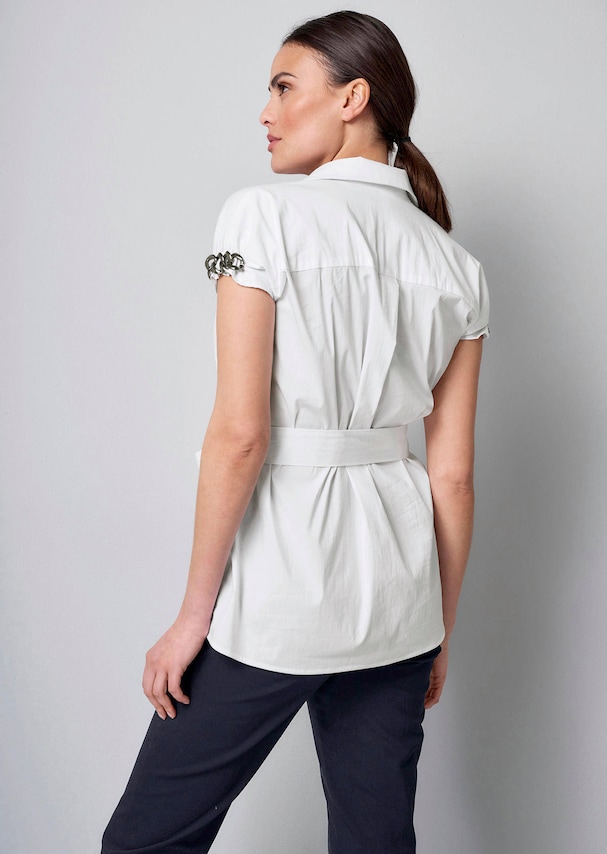 Longbluse mit Kettendetails am Arm 2