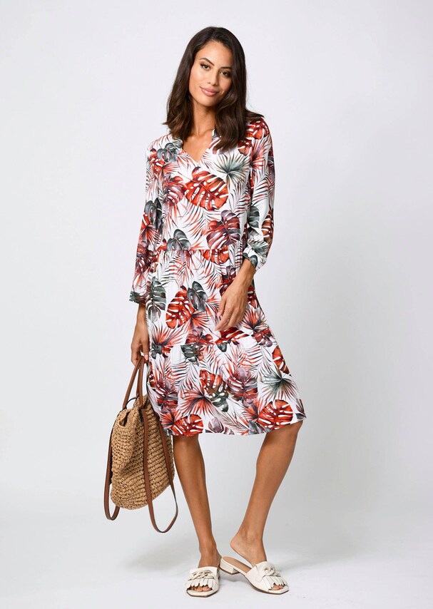 Kleid mit Stufen im Rockteil 3