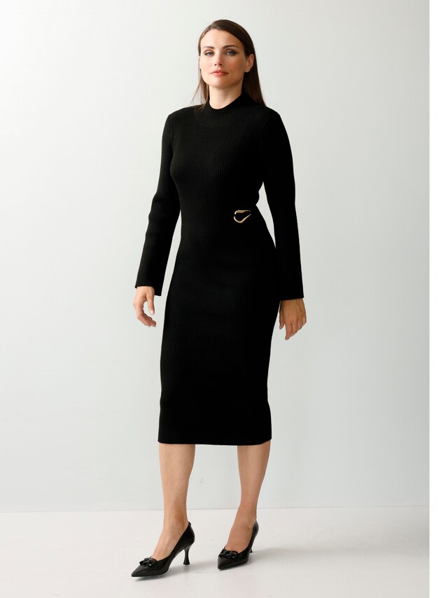 Strickkleid mit dekorativer Zierschnalle 5