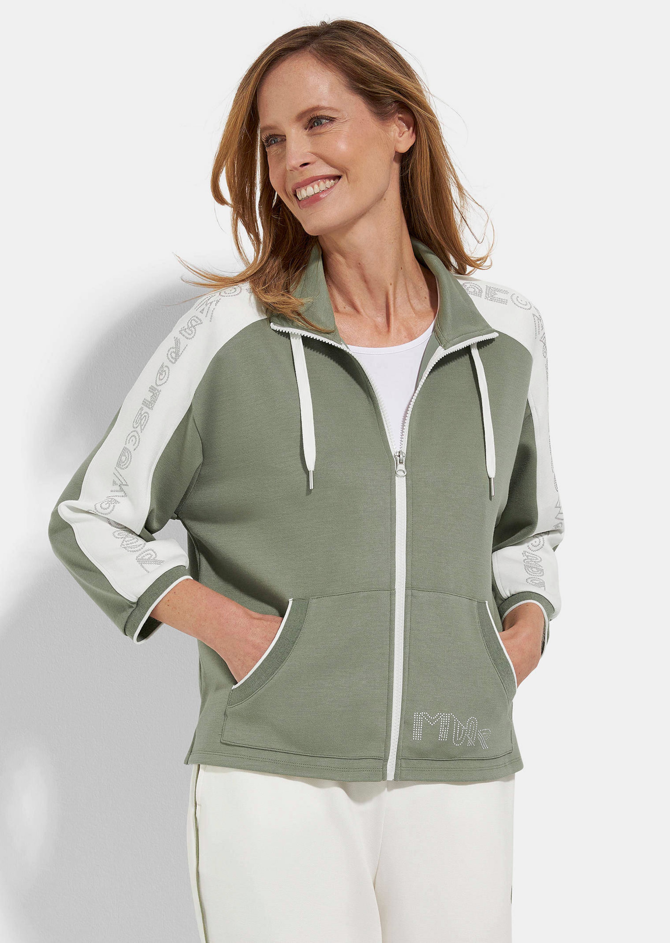 Sweatjacke mit Schriftzug an den Ärmeln