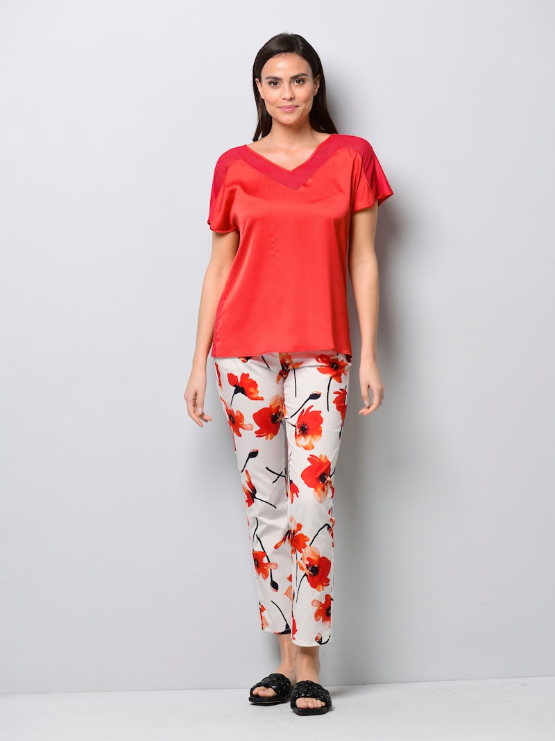 Shirt mit Spitzen am Ausschnitt