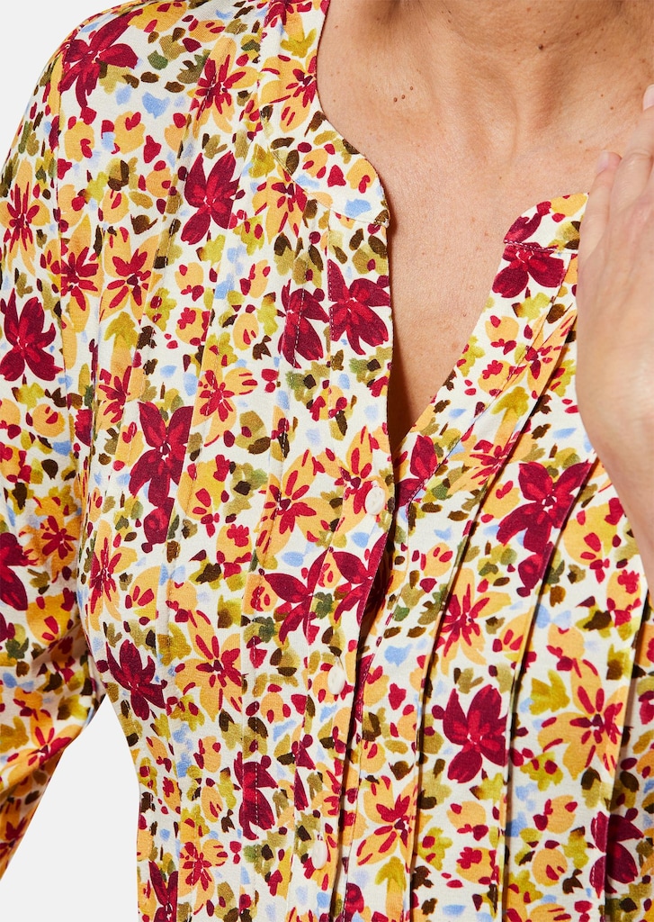 Figurschmeichelndes Drucktunika-Shirt
