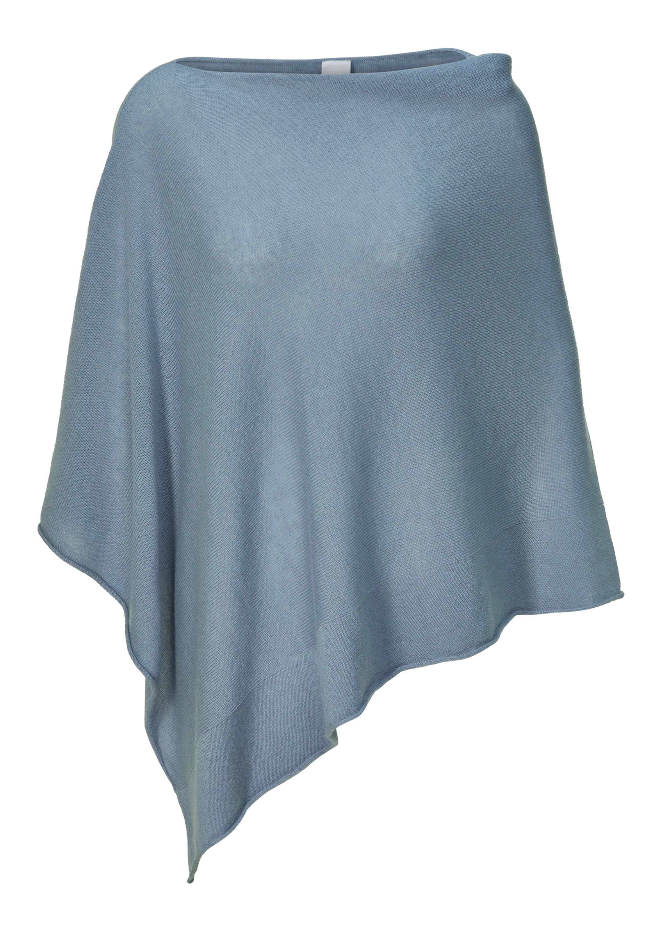 Knitted poncho made from pure cashmere