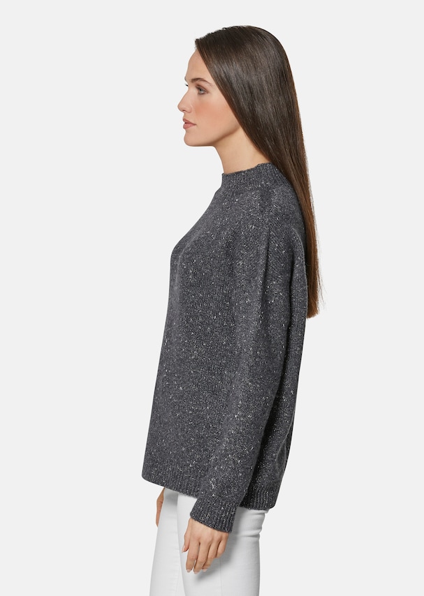 Stand-up collar jumper with shiny effect 3