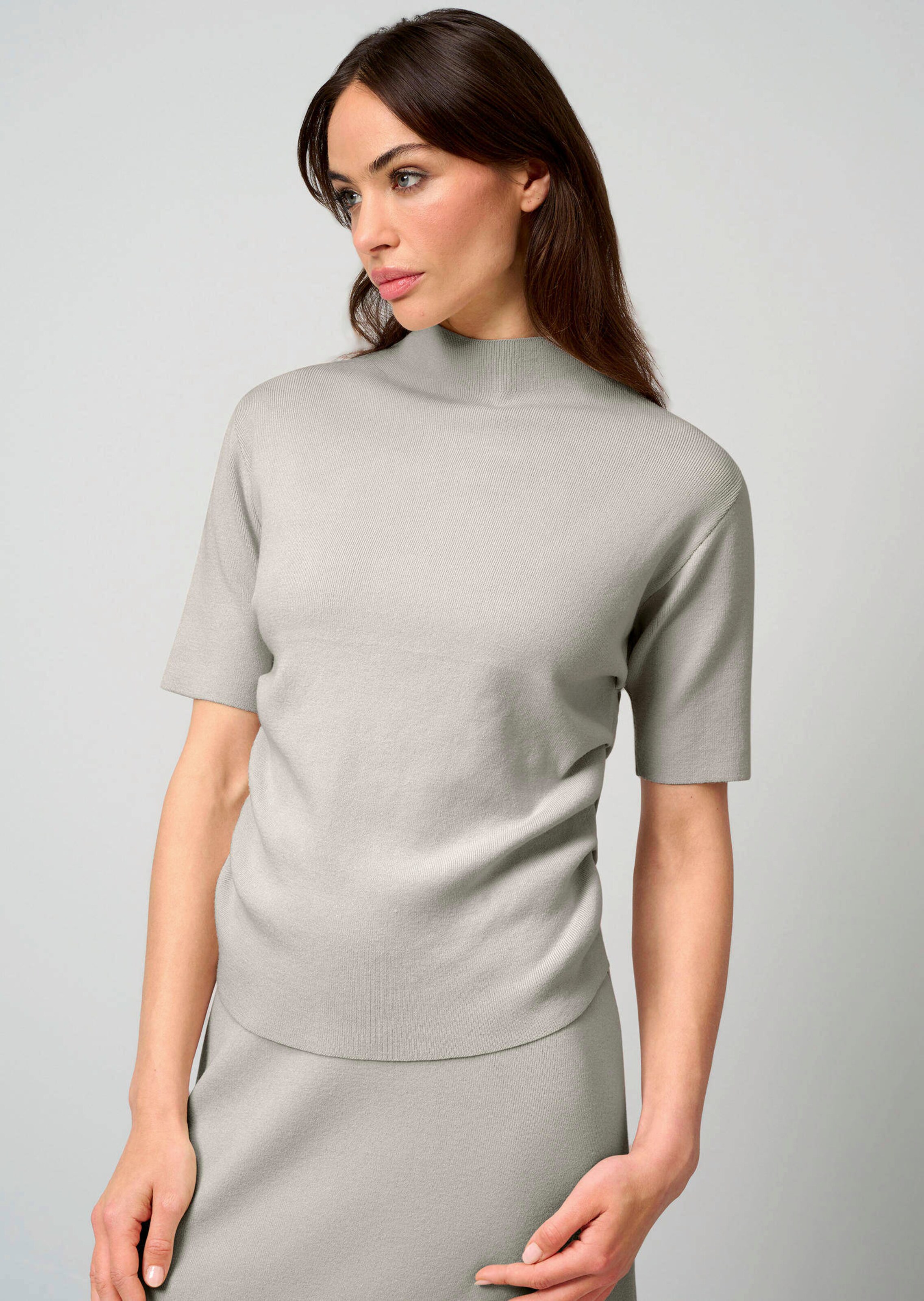 Strickshirt mit seitlicher Raffung