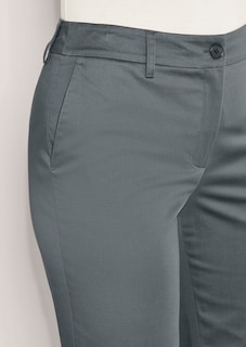 Leichte Chino aus Baumwollsatin thumbnail 5